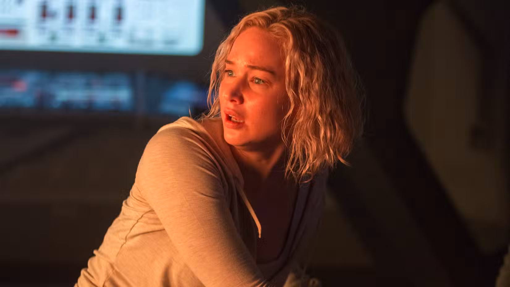 Jennifer Lawrence frightened in Passengers