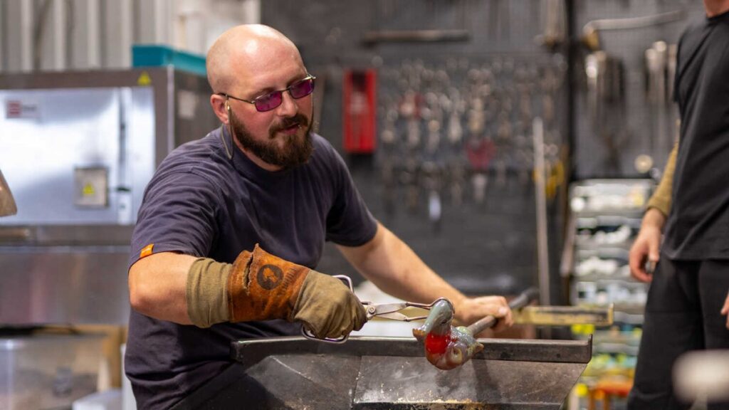 UK glass artist Elliot Walker created the new piece using the Sheffield recipe.