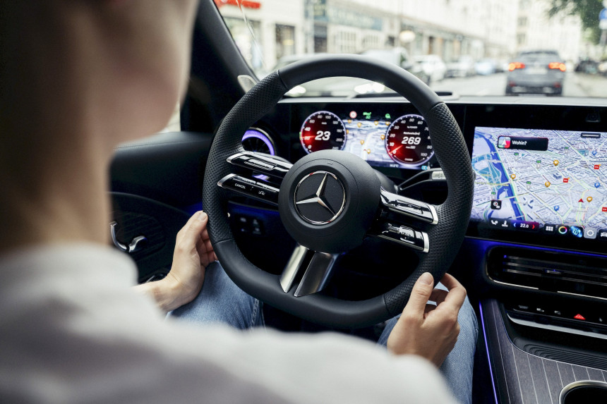 Mercedes\-Benz will launch point\-to\-point assisted driving in 2027