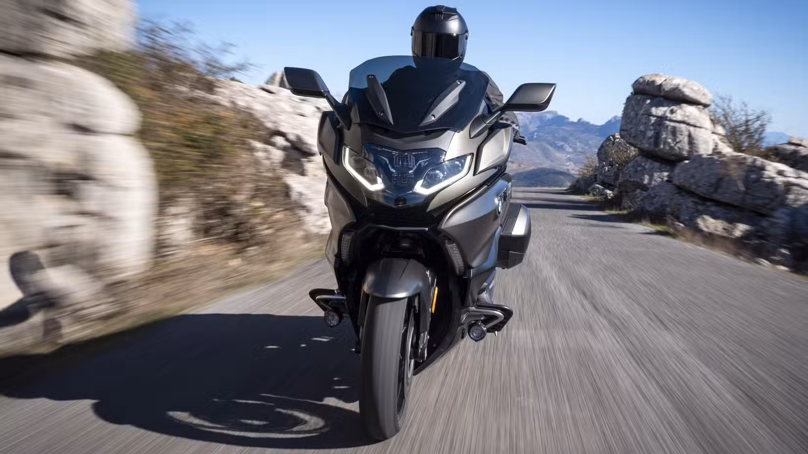 2026 BMW K 1600 B cruising front fascia cinematic shot