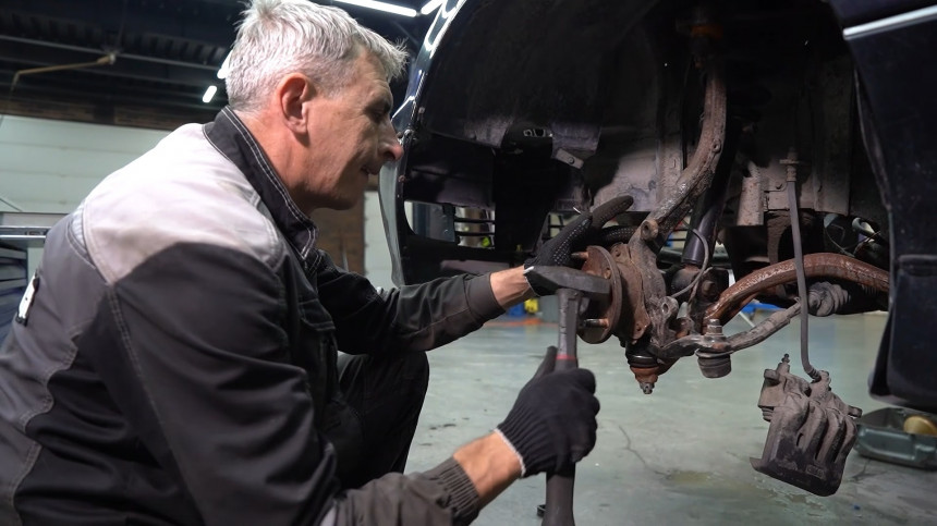Four combustion engines in a car