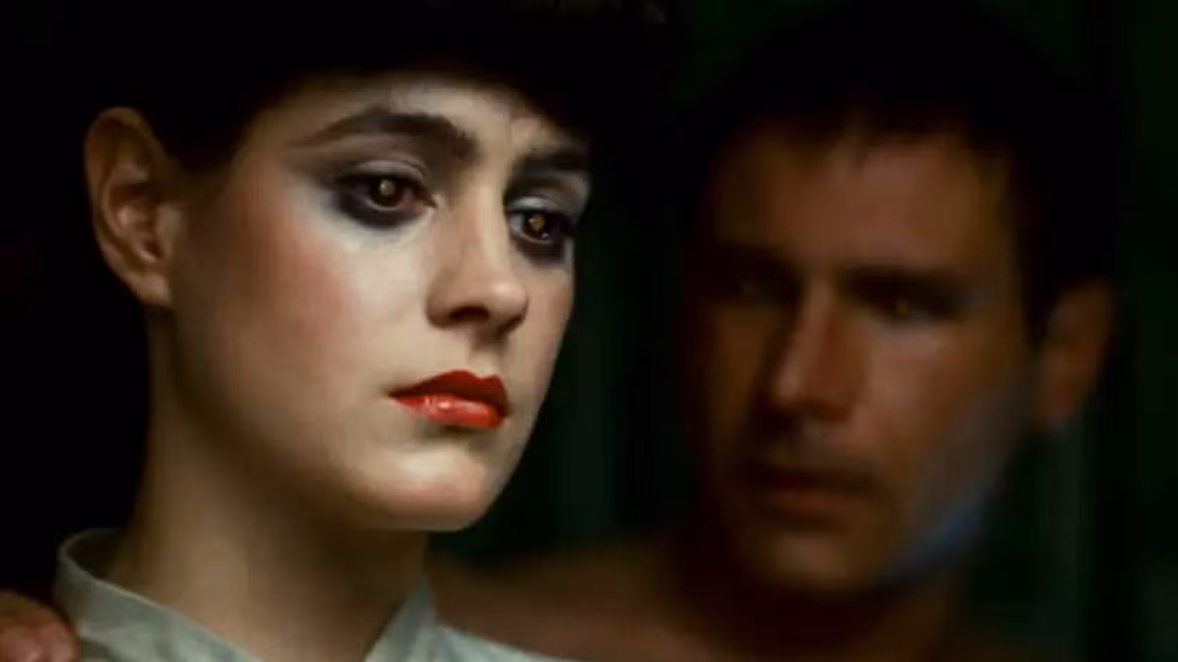Sean Young's Rachael and Harrison Ford's Rick Deckard talk in Blade Runner