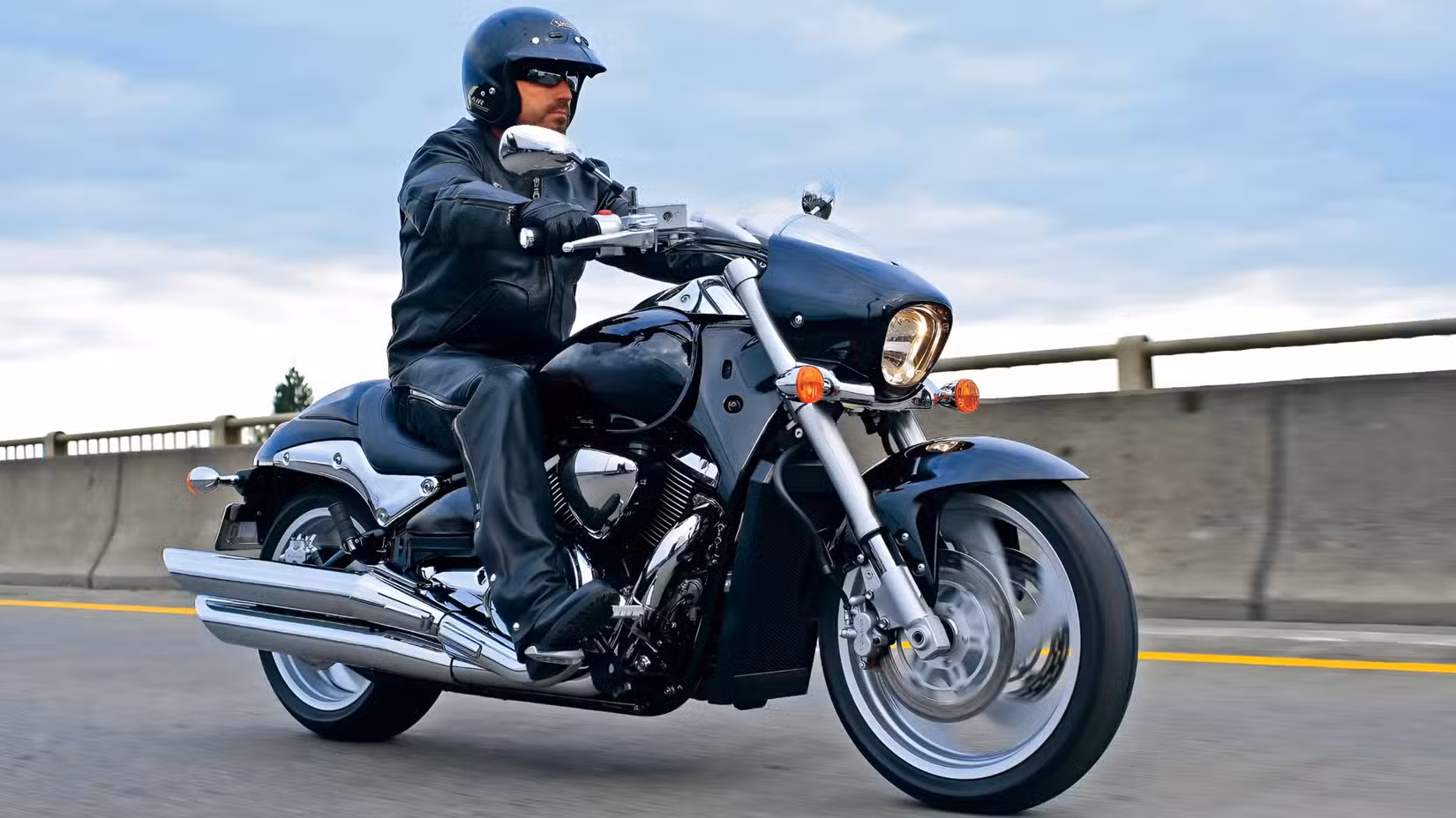 Suzuki Boulevard M109R on the road front third quarter accelerating view