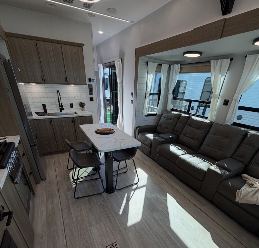 The 2026 Salem Grand Villa 43RLL makes its public debut
