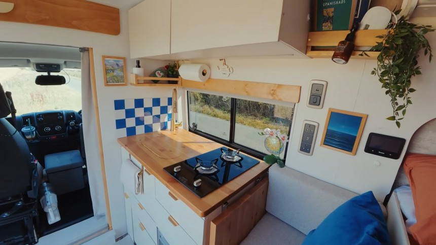 This Inconspicuous DIY Camper Van Looks Like Any Other Van — Until You Step Inside This Inconspicuous DIY Camper Van Looks Like Any Other Van — Until You Step Inside