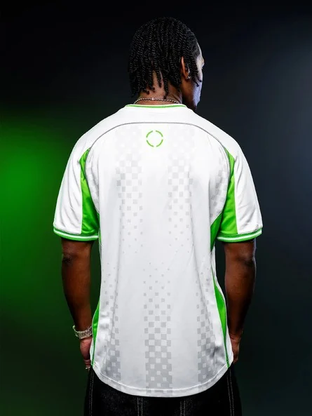 Three Special Football Jerseys Go On Sale To Celebrate Xbox's 25th Anniversary 5