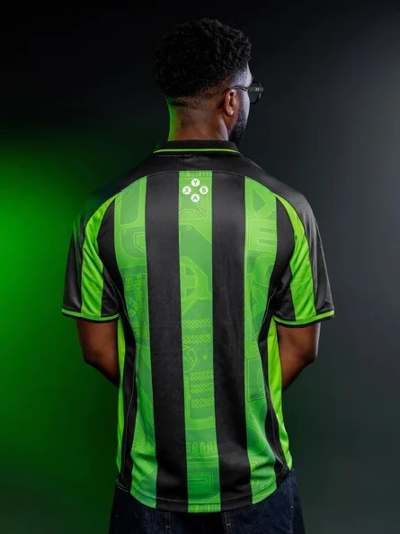 Three Special Football Jerseys Go On Sale To Celebrate Xbox's 25th Anniversary 7