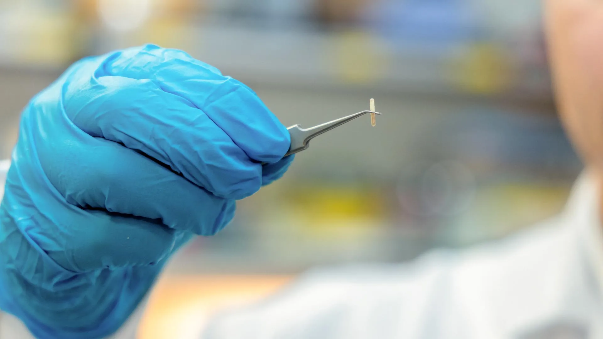 Scientists created a tiny device that can control your nerves to treat chronic pain
