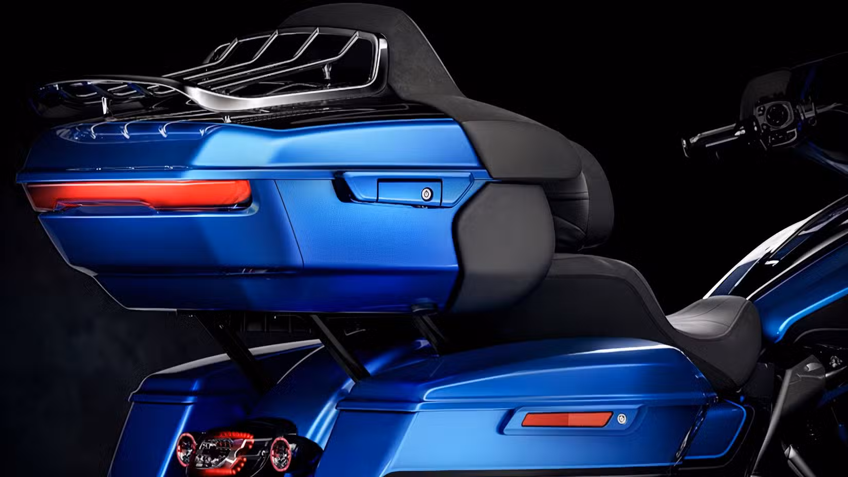 2026 Harley-Davidson CVO Street Glide Limited Tour-Pak and saddle bags