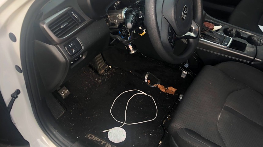 KIA car stolen using USB cable