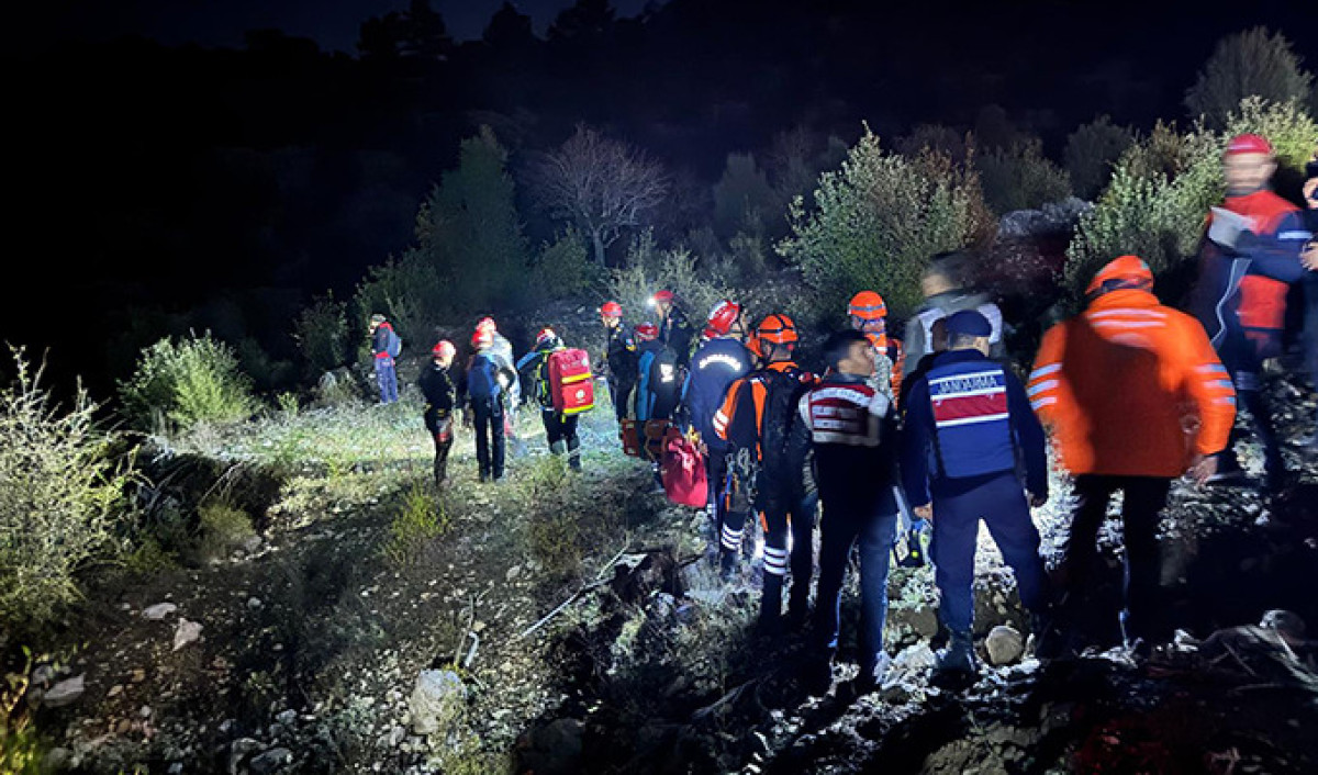 Kanyonda eğitim faciası: 1kişi öldü, kişi mahsur! haberi