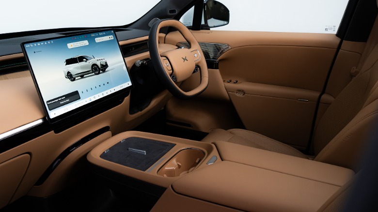 Interior view of the Xpeng G9L