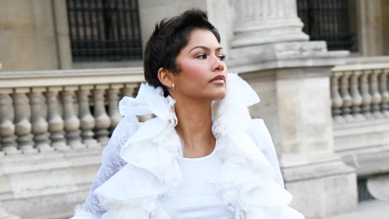 Zendaya Just Joined Emma Stone and Gigi Hadid in Fall’s Most Wearable Denim Trend